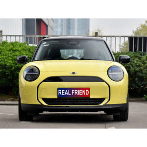 MINI Cooper E Classic, <span class=keywords><strong>voiture</strong></span> électrique compacte : charge rapide en 0,5 h, batterie lithium-ion de 51,5 kWh, 466 km, espace de coffre extensible de 210 à 800 L - Product Image 6