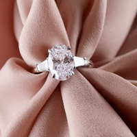 Parlaklık takı düğün Trilogy tasarım 14k katı altın GRA Oval armut üç taşlar Moissanite alyans kadınlar için