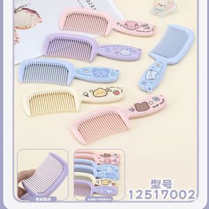 Lindo Mini Peine de Dibujos Animados, Pequeño Peine de Resina Portátil para Viajes, para Uso General - Product Image 2
