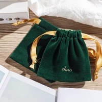 Pochette en velours de luxe avec cordon de serrage et ruban en satin, logo brodé personnalisé, petit emballage cadeau pour bijoux, sac de rangement en velours