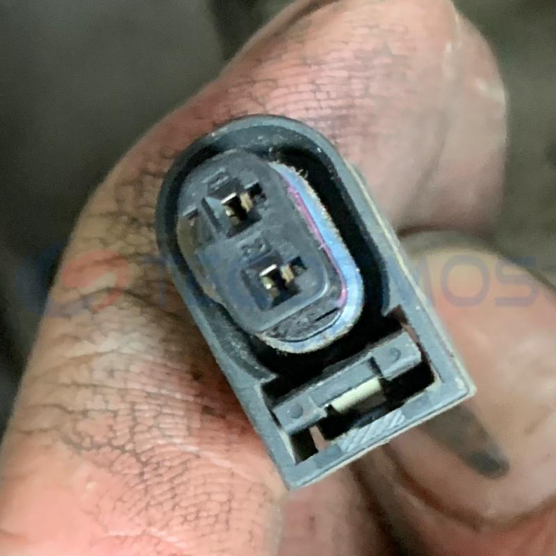 Car Connector For Volkswagen For Audi 2pin fuel injector fuel injector For Car Connectorfuel injector CT2-0337M-1