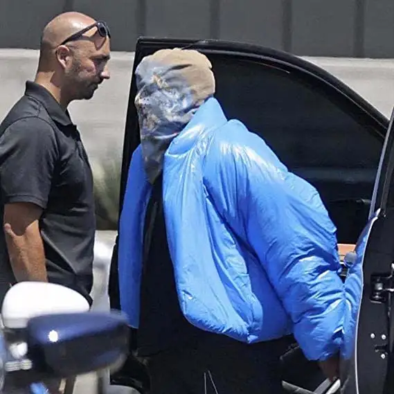 หน้ากากสกี Kanye West Balaclava หน้ากากคลุมหน้าพิมพ์ลายตามสั่งผ้าโพลีเอสเตอร์100%