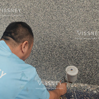 Peinture de revêtement liquide époxy à base d'acrylique pour les finitions de surfaces de bâtiments par application au pistolet