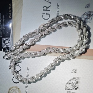 Vente en gros de bijoux en moissanite couleur D VVS pour hommes, style Hip Hop, en argent S925, comprenant chaîne, bracelet maille cubaine, bracelet tennis glacé et collier corde - Product Image 3