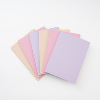 Panneau composite en aluminium (ACP/ACM) rouge uni, revêtu de PE, couleur et taille personnalisées, résistant à la décoloration, qualité extérieure pour mur extérieur de villa