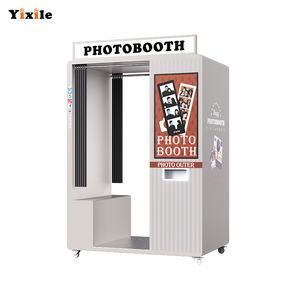 Yixile Outdoor All-in-One Photo Booth Máquina expendedora <span class=keywords><strong>Centro</strong></span> <span class=keywords><strong>comercial</strong></span> Popular Selfie Photo Booth Coin Operated Digital Photo Booth - Product Image 1