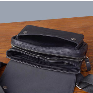 时尚旅行男士真皮单肩包奢华植物皮多口袋斜跨肩萨科什霍姆 - Product Image 3