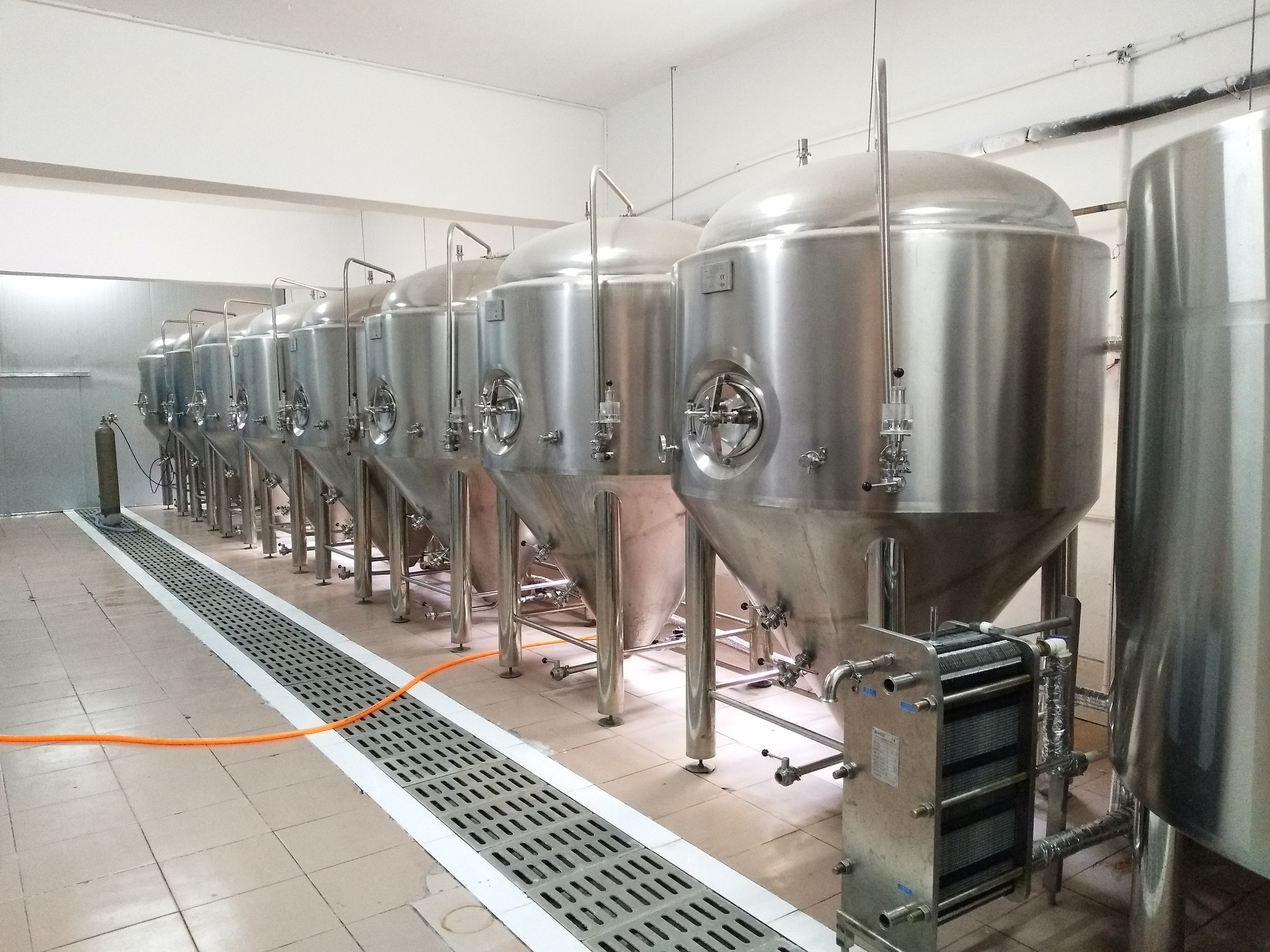 Cuve de fermentation de bière en acier inoxydable veste de refroidissement de fossette fermenteur