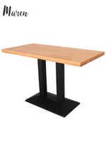 Meubles de restaurant de restauration rapide de style moderne, table carrée en bois avec base en métal et chaises