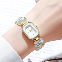 Montre élégante et simple en quartz vert émeraude, petit cube carré, montre de luxe légère, montre mignonne pour étudiantes, montre pour femmes