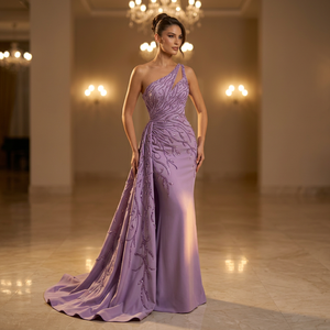 Vestido de Novia Sirena Morado de Satén con Cuello Redondo y Cola Larga, Talla Grande, con Sujetador Incorporado, Estilo Vintage Moderno, Largo hasta el Suelo, Natural - Product Image 1