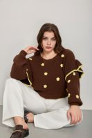 Übergrößen-Damenpullover mit Rundhalsausschnitt und 3D-Häkelblumen-Applikation, Rüschenärmeln und Kontrastbesatz
