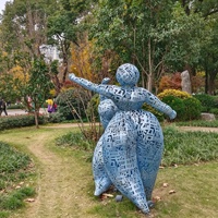 Escultura de figura abstracta creativa hexagonal grande personalizada para exteriores, escultura hueca de arte corporal humano, estatua perforada de acero inoxidable