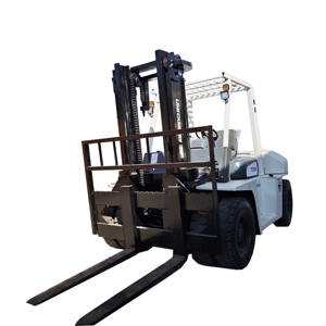 Montacargas Usado de Gran Rendimiento TCM FD70 de 7 Toneladas Diésel con Tracción Delantera, Mástil de Dos Etapas, Neumáticos Sólidos, Alta Calidad en Venta - Product Image 1