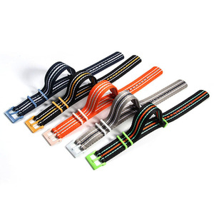 Yeni Nefes Alabilen Şık Çizgili 1.2mm Yumuşak Naylon Kumaş Renkli Paslanmaz Çelik Tokalı 22mm Saat Kayışı Yedeği - Product Image 1