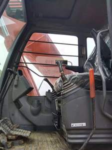 รถขุดไฮดรอลิกฮิตาชิ ZX200 มือสองคุณภาพสูง น้ำหนัก 19.4 ตัน ราคาถูก พร้อมเครื่องยนต์และอะไหล่หลัก ขาย - Product Image 6