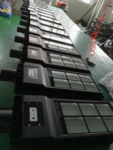 <span class=keywords><strong>Lampioni</strong></span> <span class=keywords><strong>da</strong></span> <span class=keywords><strong>giardino</strong></span> impermeabili per esterni Smart Remote 100w 200w 300w 400w Split Led <span class=keywords><strong>lampioni</strong></span> solari - Product Image 6