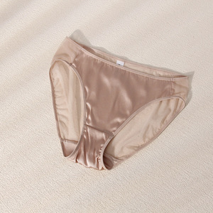 Comfortable Casual Silk Briefs for Women Breathable Knitted <strong>Underwear</strong> with Logo on <strong>Waist</strong> Disposable Panties - Product Image 4