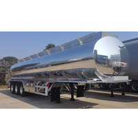 Camion-citerne de livraison de carburant et de produits pétroliers en vrac en alliage d'aluminium de haute qualité avec réservoir de plus de 30 000 L et une masse totale autorisée de 30 T