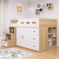 Cama litera moderna, ecológica y duradera de madera MDF personalizable con escaleras y librero para dormitorio infantil.
