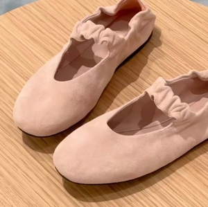 Zapatos Mary Jane de gamuza rosa suave para mujer, zapatos personalizados de estilo ballet con punta redonda retro y suela suave. - Product Image 1