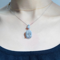 Collier cube vintage pour femme en argent S925 plaqué rhodium avec micro-incrustation de moissanite taille Asscher carrée de 5 carats NOVA