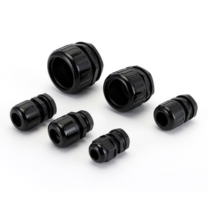 Conector Impermeable de Nylon con Rosca PG para Fijación de Mangueras Corrugadas, IP65, Bajo Voltaje - Product Image 1