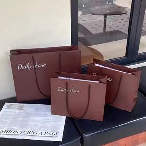 Vendite calde di alta qualità abbigliamento Shopping di lusso su misura lamina d'oro nastri Organza gioielli sacchetti di carta con il proprio Logo - Product Image 5