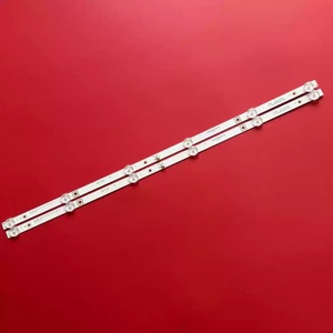 Rétroéclairages LED en aluminium HX-NO.2758 06-RM32-3030-0D35-2X6-557.5X12-200724 pour téléviseur L32R6-A 32 pouces 557MM IP33 Garantie de 3 ans - Product Image 1