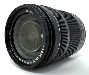 Objectif d'appareil photo EF-S 18-135mm f/3.5-5.6 is utilisé - Product Image 4
