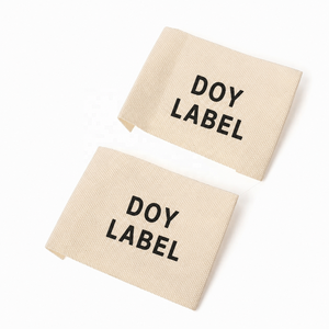Coser en el diseño <span class=keywords><strong>de</strong></span> <span class=keywords><strong>ropa</strong></span> personalizada Nombre <span class=keywords><strong>de</strong></span> la marca Serigrafía 100% Algodón Lona <span class=keywords><strong>Etiquetas</strong></span> principales <span class=keywords><strong>para</strong></span> chaquetas - Product Image 3