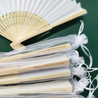 Éventail Pliant Personnalisé en Bois et Papier, Cadeau de Mariage sur Mesure avec Peinture Style Amour ou Motif