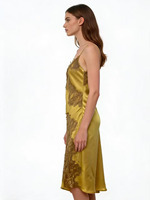 Robe longue de soirée fendue en satin doré 2026 pour femme avec dentelle cils, personnalisable en usine (ODM/OEM)