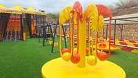 Aire de jeux sportive extérieure commerciale non motorisée, centre d'aventure pour enfants personnalisé avec plusieurs zones de jeux