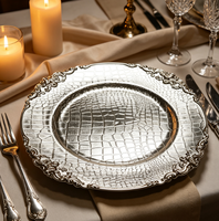 Assiettes de présentation rondes en plastique PP dorées gaufrées élégantes et personnalisées de 13 pouces pour mariages et événements