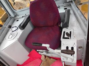 Usado para Cat D7R Crawler Bulldozer D6H D7G D8K Dozers a la venta con componentes básicos bomba motor caja de cambios - Product Image 6