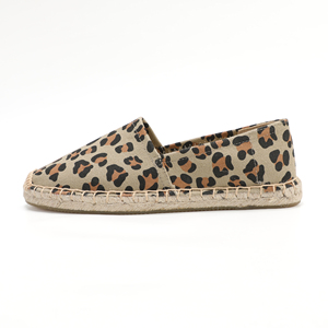 Espadrilles pour hommes, style rétro, décontractées, confortables, durables, antidérapantes, pour la marche, imprimé léopard, dessus en tissu de coton - Product Image 4