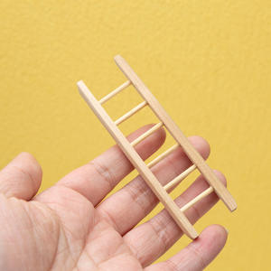 1:12 alta calidad DIY Registro de madera Navidad elfo Color casa de muñecas Micro paisaje adornos con escalera juguete de madera hecho a mano - Product Image 2