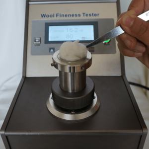 Automatischer Wollfeinheitsprüfer nach ASTM D1282 ISO 1136 BS 3183 IWTO-6-90/28-98 Y145B |   Wollfaser-Feinheitsprüfgerät - Product Image 5