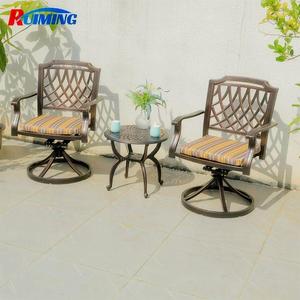 Chaises de style européen pour l'extérieur, le jardin et la terrasse, chaises pivotantes de loisir en fonte d'aluminium et table ronde, ensemble de trois pièces - Product Image 6