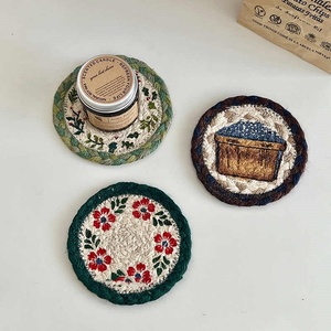 Vente en gros 12 cm INS petit rond clair lin ficelle tressée isolation maison mignon napperon sous-verres pour <span class=keywords><strong>thé</strong></span> et café tapis et tampons - Product Image 4