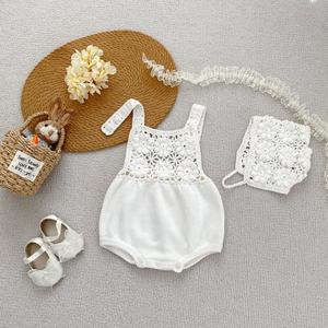 Pagliaccetto floreale in maglia con etichetta personalizzata OEM primavera vestiti per neonato per neonato con collo quadrato canotta per bambine - Product Image 1