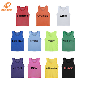 Maillots de football personnalisés 2026 en maille large avec numéros imprimés, gilets d'entraînement pour le basketball et le football, idéaux pour le team building, unisexes pour enfants, hommes et femmes - Product Image 1