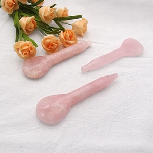 Gua <span class=keywords><strong>Sha</strong></span> Tools cucchiaio di quarzo rosa naturale pietra tradizionale cura sana Bian pietra cucchiai per occhi strumenti di massaggio in giada per Body SPA - Product Image 2