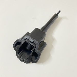 Boquilla de pulverización de agua para faros delanteros 85207-02140 8520702140 para <span class=keywords><strong>Toyota</strong></span> <span class=keywords><strong>Corolla</strong></span> NDE180 NRE180 - Product Image 2