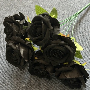 ช่อดอก<span class=keywords><strong>ก</strong></span>ุหลาบกำมะหยี่สีดำประดิษฐ์ 7 ดอ<span class=keywords><strong>ก</strong></span> สไตล์โ<span class=keywords><strong>ก</strong></span>ธิคสีเ<span class=keywords><strong>ข</strong></span>้ม สำหรับตกแต่งฮาโลวีน - Product Image 3