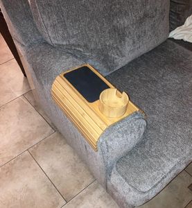 Youlike plateau d'accoudoir de canapé en bambou de haute qualité avec porte-boisson rotatif à 360 degrés pour les collations boisson téléphone à distance - Product Image 2