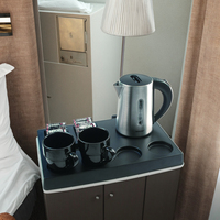 Pour Honeyson Hotel bouilloire électrique en acier inoxydable sans fil avec contrôle de la température plateau de bienvenue de petite capacité