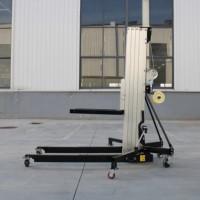 Équipement de levage manuel à mât unique en alliage d'aluminium, plateforme avec treuil à manivelle et roulettes pivotantes pour usage logistique