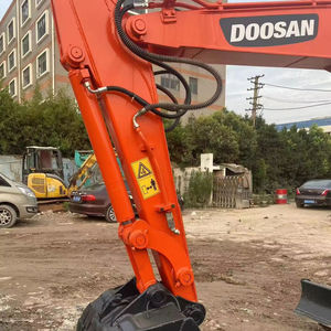รถขุดมือสอง Doosan Dh55/Dh60 5.5 ตัน จากเกาหลี พร้อมเครื่องยนต์และมอเตอร์ ขาย - Product Image 4
